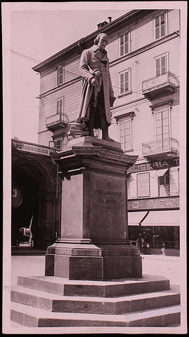 Lagrange Joseph Louis, monumento eretto a Torino