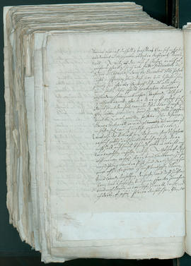 764v