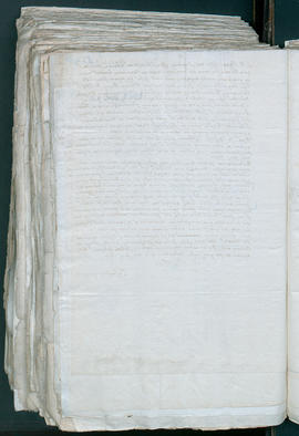 552v