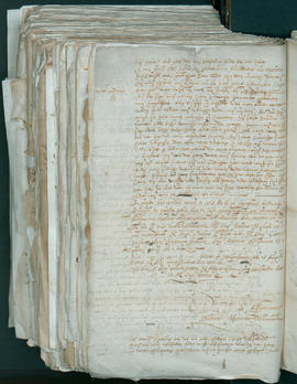 654v