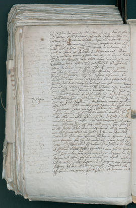 689v